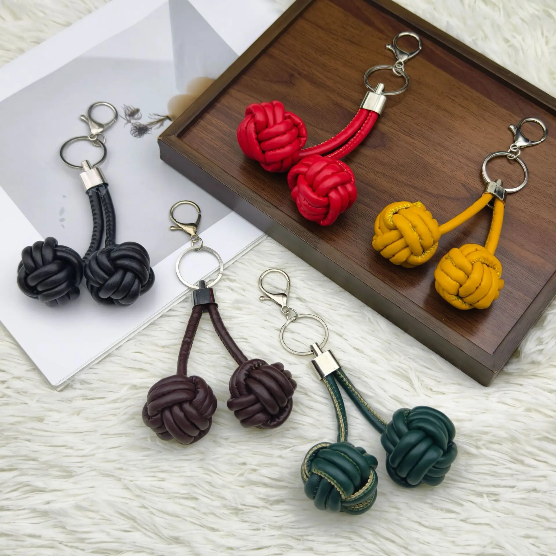 2/5/10/100pcs Trend Metal Ring Keychain Weaving Ball Car Keyring Personality Handmade Custom Bag Pendant Wholesale Souvenir Gift
2/5/10/100pcs Trend Metal Ring Keychain Weaving Ball Car Keyring Personality Handmade Custom Bag Pendant Wholesale Souvenir Gift