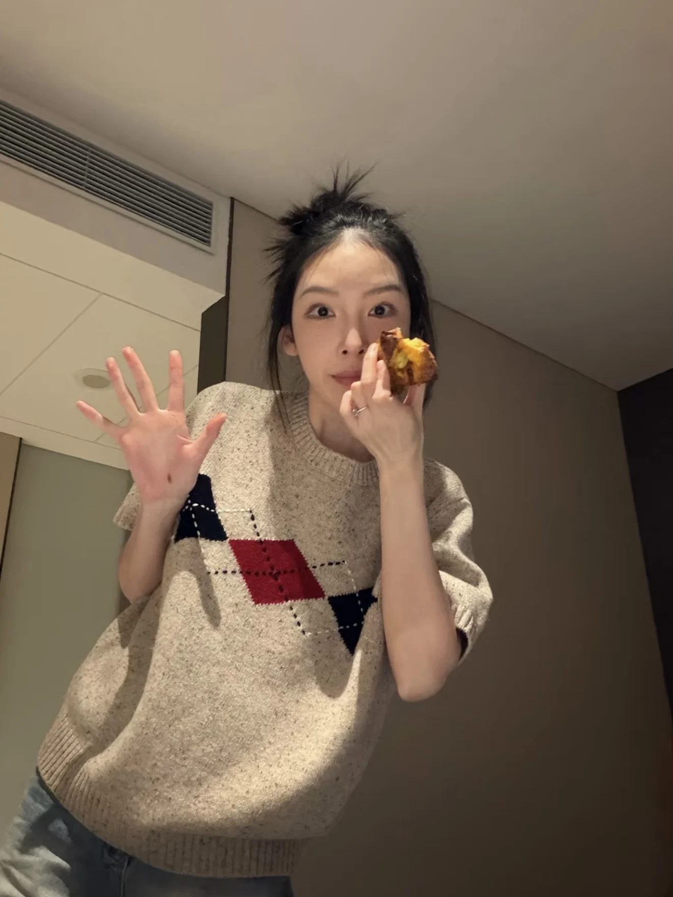 TheLike Original Development Wool Blend ey Diamond id Korean Sle Spring Casual Versatile Knitted ort Sve Long Sve
TheLike Original Development Wool Blend ey Diamond id Korean Sle Spring Casual Versatile Knitted ort Sve Long Sve