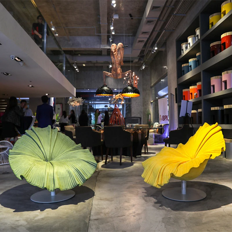Petal Chair Creative FRP Rotating Chair Personalized Flower Chair Cafe Living Room Model Room Special-shaped
Petal Chair Creative FRP Rotating Chair Personalized Flower Chair Cafe Living Room Model Room Special-shaped