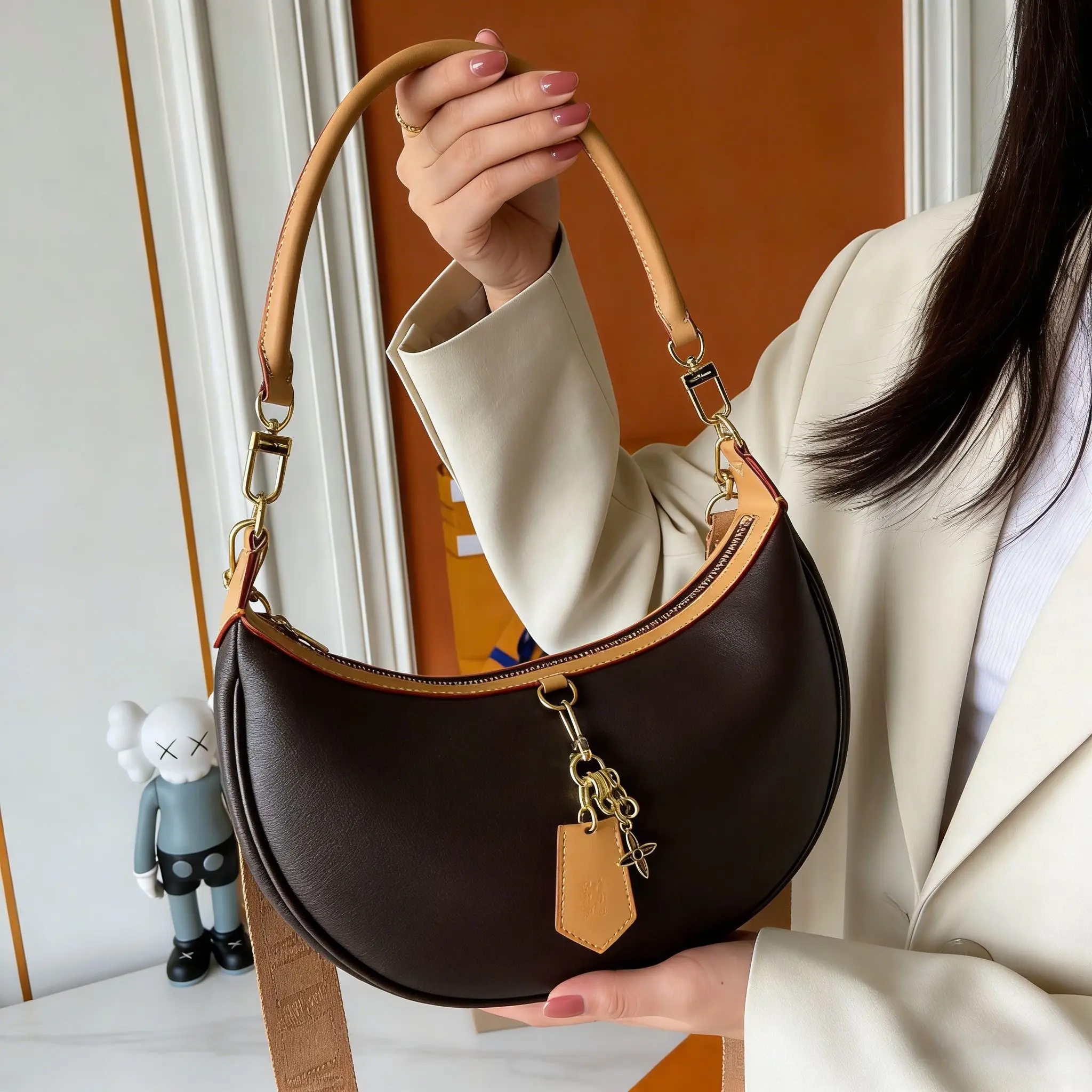 New Fashionable Leather Crescent Bag Women's Underarm Crossbody Bag Commuter Single Shoulder Sling Bag Casual Travel Style
New Fashionable Leather Crescent Bag Women's Underarm Crossbody Bag Commuter Single Shoulder Sling Bag Casual Travel Style