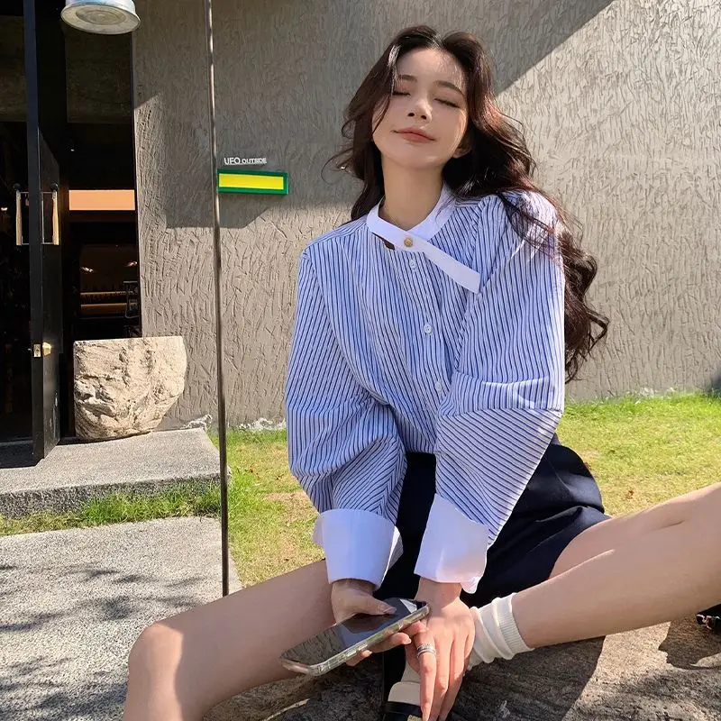 Design Blue Striped Sunscreen Shirt Top New Fashion Loose Long Sleeve Single Breasted Shirt Spring Women Turn-Down Collar Shirt
Design Blue Striped Sunscreen Shirt Top New Fashion Loose Long Sleeve Single Breasted Shirt Spring Women Turn-Down Collar Shirt