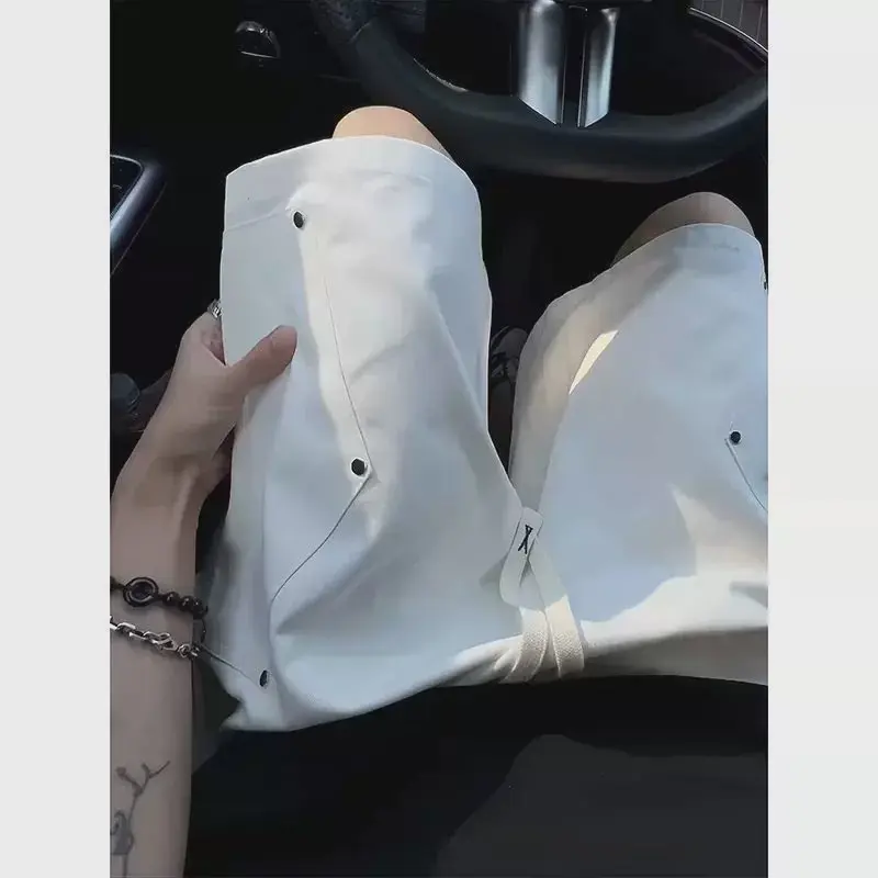 White Rivet Workwear Shorts Men Summer American High Street Design Loose Casual Sports Pants Large Size Straight Leg Shorties
White Rivet Workwear Shorts Men Summer American High Street Design Loose Casual Sports Pants Large Size Straight Leg Shorties