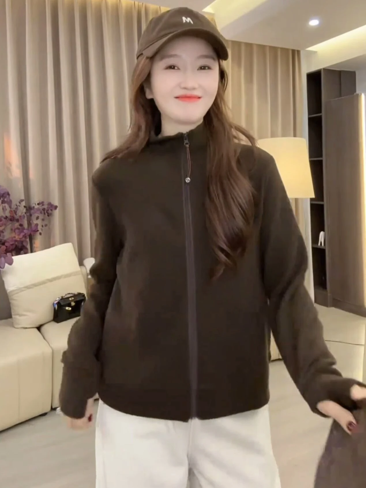 Double-Sided Fleece Open Cardigan Long Sleeve Stand Collar Korean Style Casual Top for plus Size Women Winter Outerwear
Double-Sided Fleece Open Cardigan Long Sleeve Stand Collar Korean Style Casual Top for plus Size Women Winter Outerwear