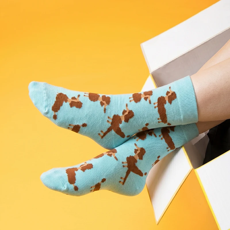 1 Pair of Unisex Socks with Light Blue Background and Brown Poodle Pattern, Solid Color Ribbed Cuffs, Polyester, Breathable, Fun, Mid-Calf Socks, Suitable for Everyday Wear
1 Pair of Unisex Socks with Light Blue Background and Brown Poodle Pattern, Solid Color Ribbed Cuffs, Polyester, Breathable, Fun, Mid-Calf Socks, Suitable for Everyday Wear