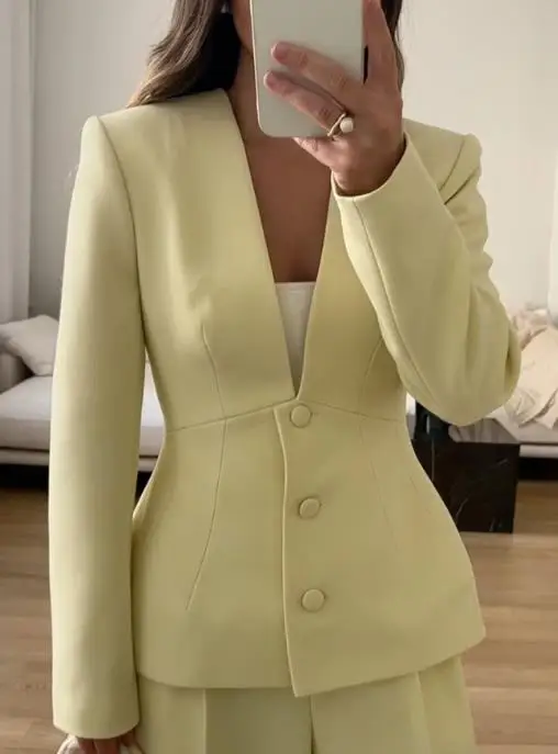 Women's Blazer 2025 Spring Autumn New Solid Color Fashionable and Minimalist Long Sleeved V-Neck Elegant Office Lady Blazer
Women's Blazer 2025 Spring Autumn New Solid Color Fashionable and Minimalist Long Sleeved V-Neck Elegant Office Lady Blazer