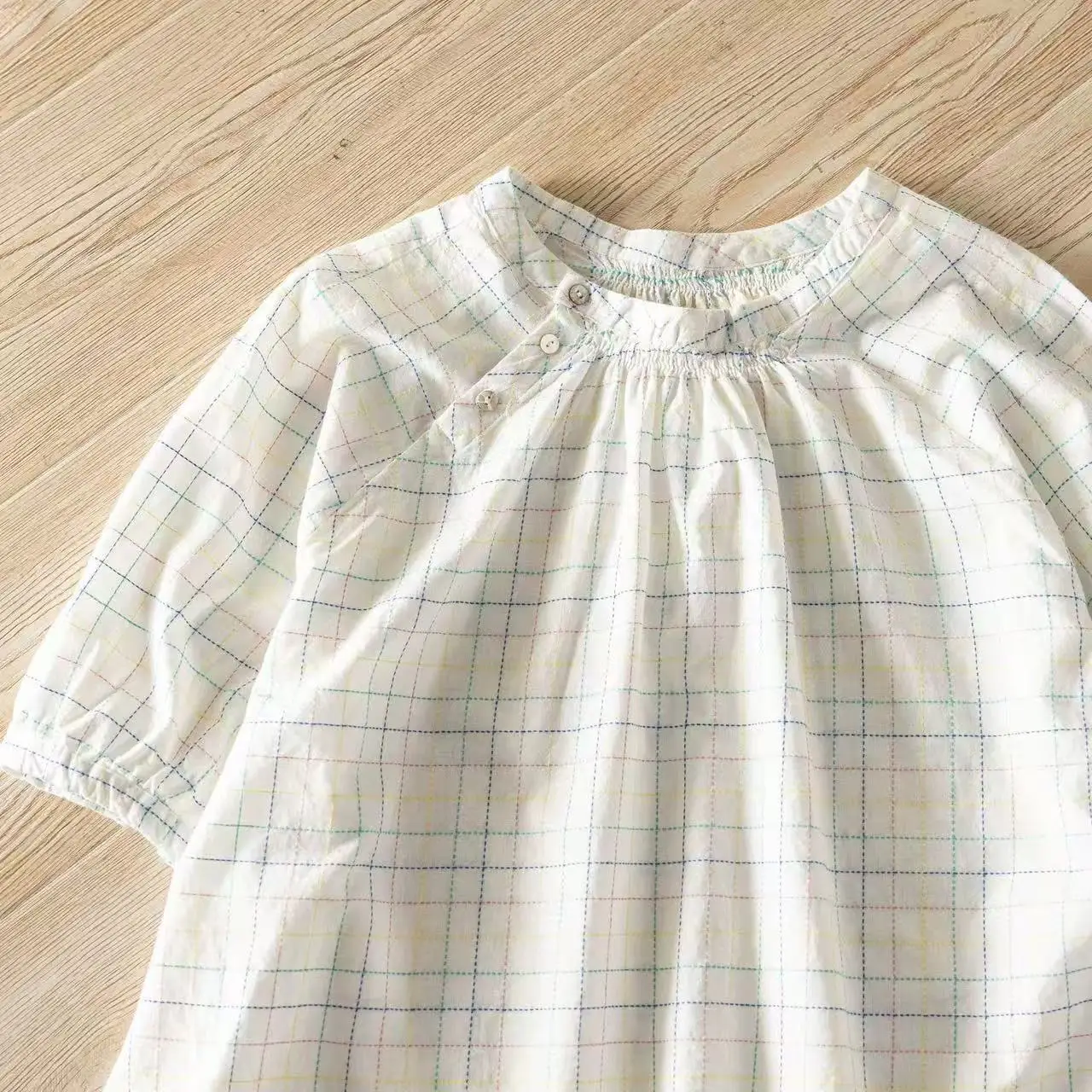 2026 Women's Plaid Cotton Blouse Japanese Style Short Sleeve Stand Collar Shirt Colorful Checkered Summer Tops with Side Buttons
2026 Women's Plaid Cotton Blouse Japanese Style Short Sleeve Stand Collar Shirt Colorful Checkered Summer Tops with Side Buttons