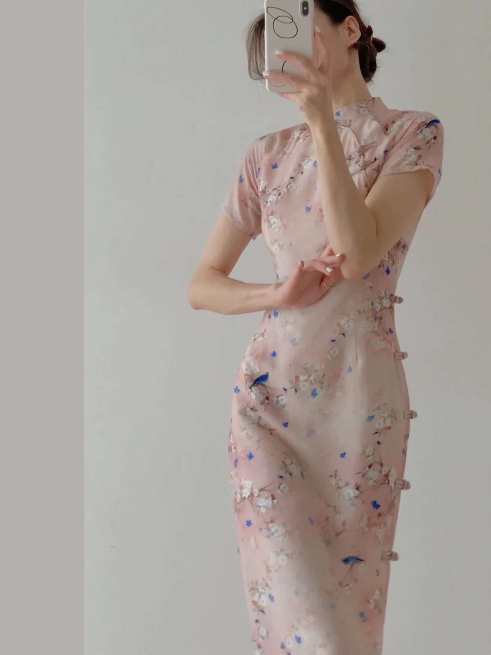 RosEvans Gentle Temperament Improved Vintage Dress Summer Classic Floral Girl Cheongsam Women Dress Waist New Chinese Dress
RosEvans Gentle Temperament Improved Vintage Dress Summer Classic Floral Girl Cheongsam Women Dress Waist New Chinese Dress