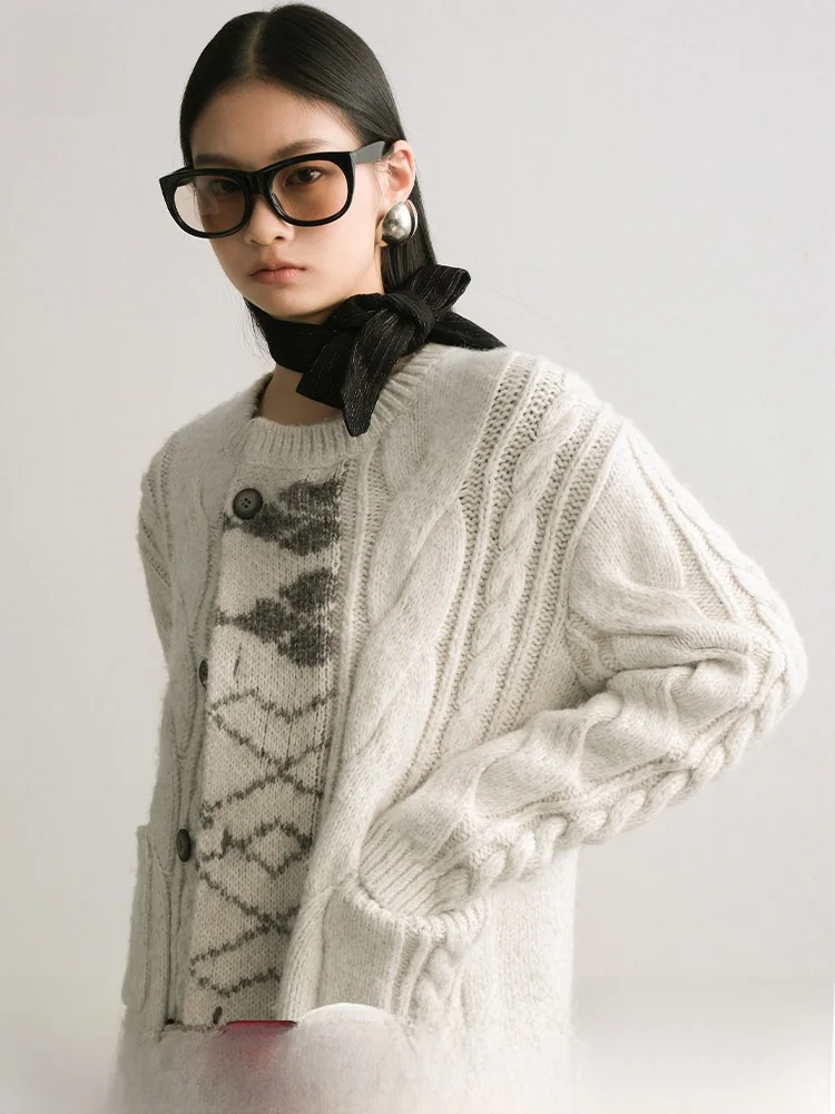 Женский модный кардиган с круглым вырезом и вязаным цветочным узором, свободного кроя, из регенерированного целлюлозного полиэстера
Женский модный кардиган с круглым вырезом и вязаным цветочным узором, свободного кроя, из регенерированного целлюлозного полиэстера