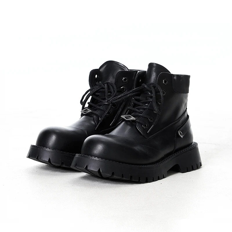 Short leather boots men's autumn and winter new style thick sole height increasing black zipper outdoor work shoes
Short leather boots men's autumn and winter new style thick sole height increasing black zipper outdoor work shoes