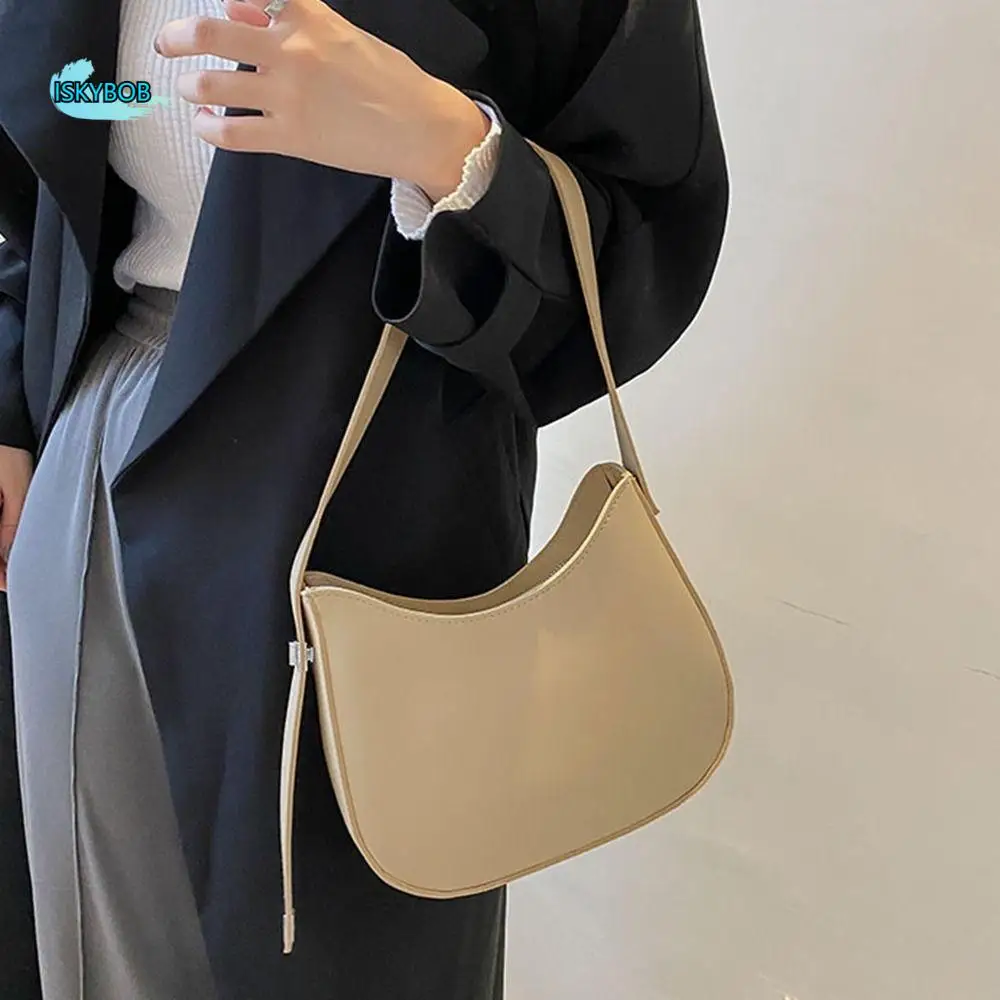 Casual PU Half-Moon Underarm Bag Large Capacity with Zipper Shoulder Underarm Bag Solid Color Handbags for Women
Casual PU Half-Moon Underarm Bag Large Capacity with Zipper Shoulder Underarm Bag Solid Color Handbags for Women