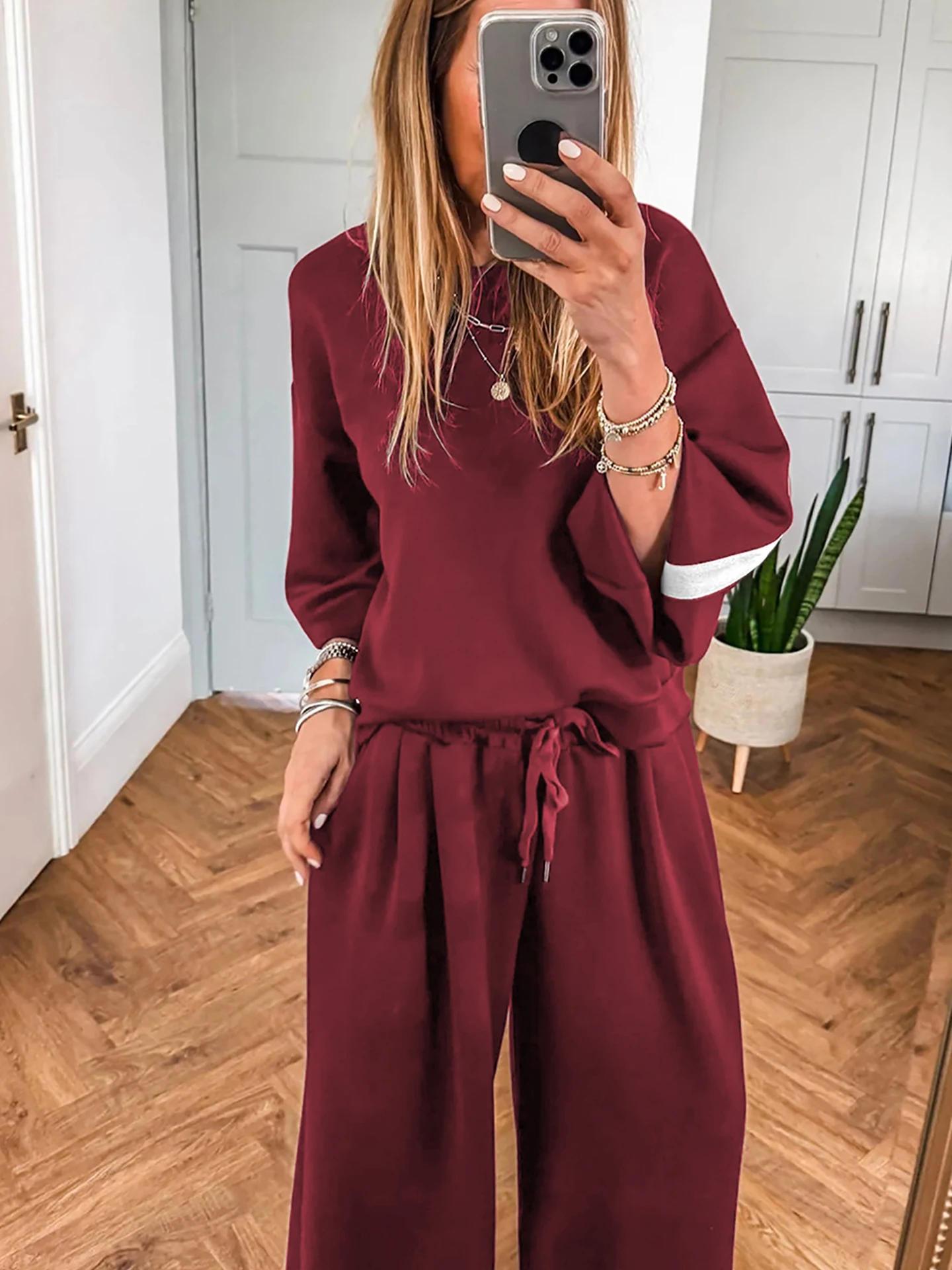 DearLover High Waist Long Sleeve T-Shirt Casual Fashion Set for Women Spring Autumn New Style Two-Piece Suit Leisure Outfit
DearLover High Waist Long Sleeve T-Shirt Casual Fashion Set for Women Spring Autumn New Style Two-Piece Suit Leisure Outfit