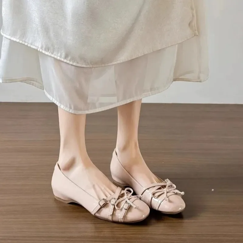 2026 Ballet Bow Mary Jane Extra Large Foot Style New Height Boosting Single Shoe
2026 Ballet Bow Mary Jane Extra Large Foot Style New Height Boosting Single Shoe