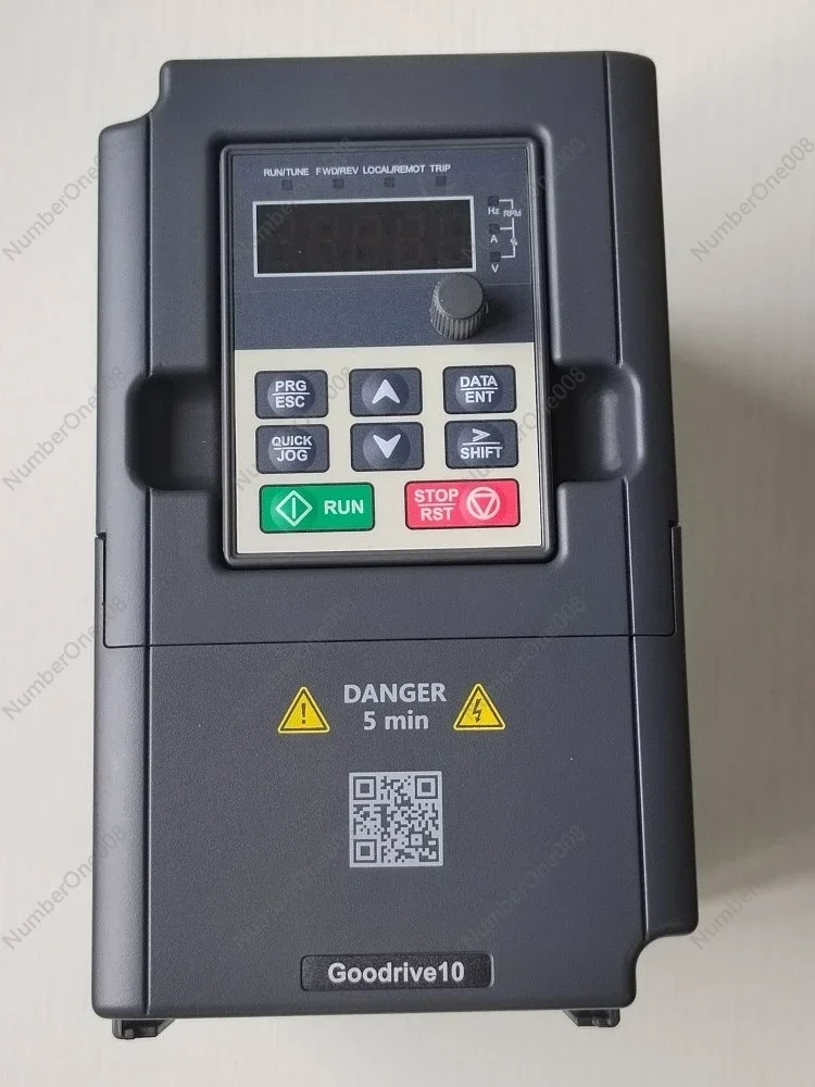 Variable Frequency Drive VFD, Single Phase 220V GD10-1R5G-S2-B & Three Phase 380V 0R7G-4 2R2, AC Motor Speed Controller
Variable Frequency Drive VFD, Single Phase 220V GD10-1R5G-S2-B & Three Phase 380V 0R7G-4 2R2, AC Motor Speed Controller