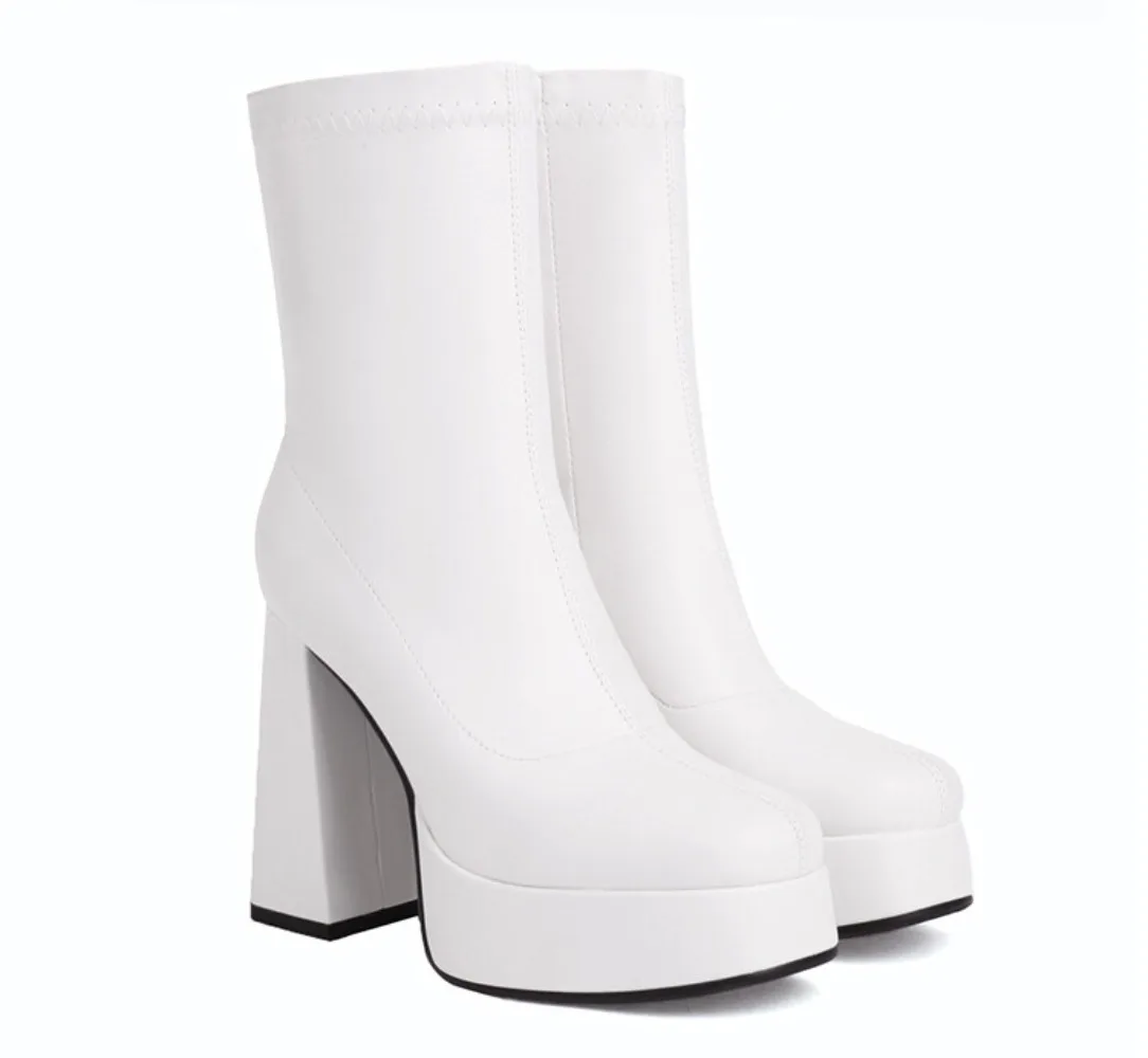 2026 New 11.5cm Coarse Heel Women Ankle Boots Fashion Black Zipper Thick Soled Short Boot Casual Simple Autumn Winter Warm Shoes
2026 New 11.5cm Coarse Heel Women Ankle Boots Fashion Black Zipper Thick Soled Short Boot Casual Simple Autumn Winter Warm Shoes
