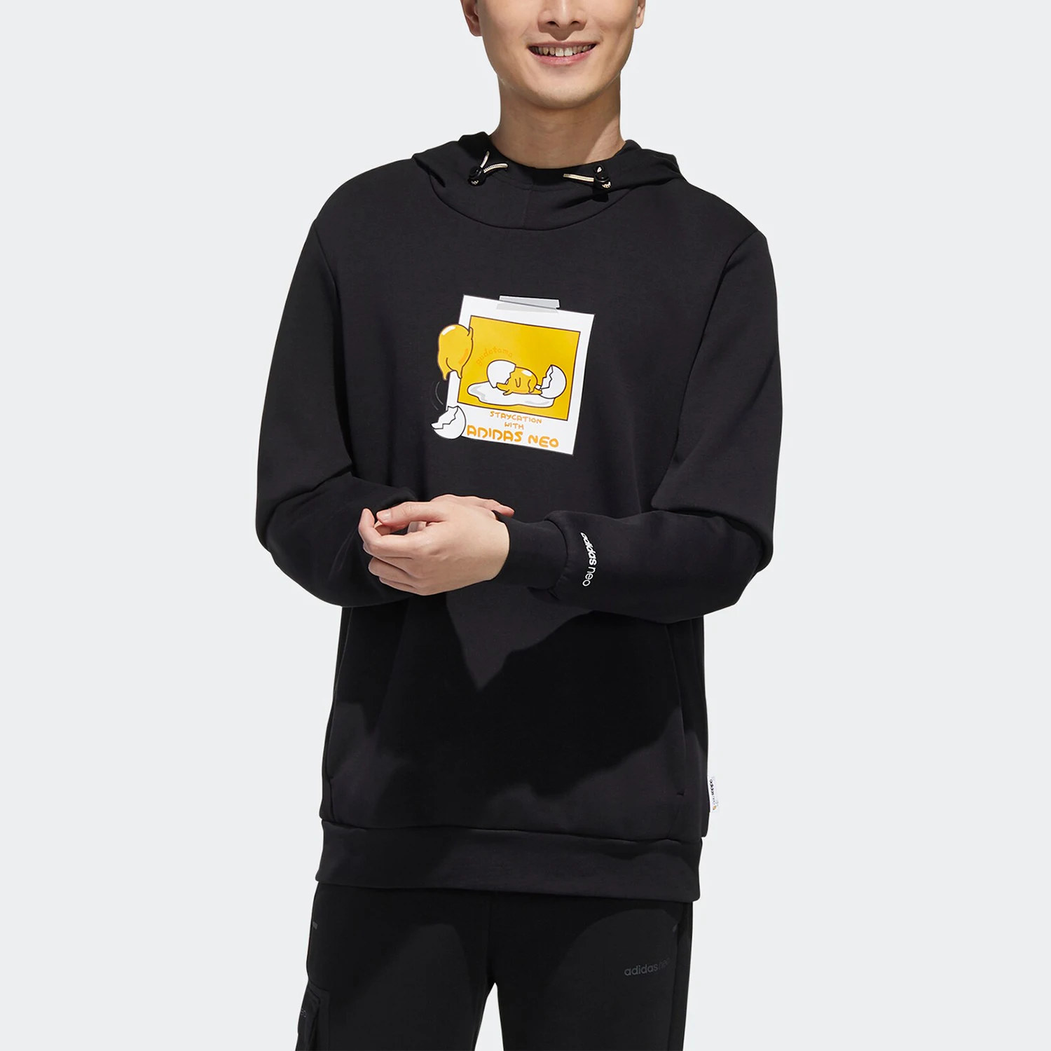 Оригинальный мужской повседневный спортивный пуловер Adidas neo egg yolk brother co-branded GL7225
Оригинальный мужской повседневный спортивный пуловер Adidas neo egg yolk brother co-branded GL7225