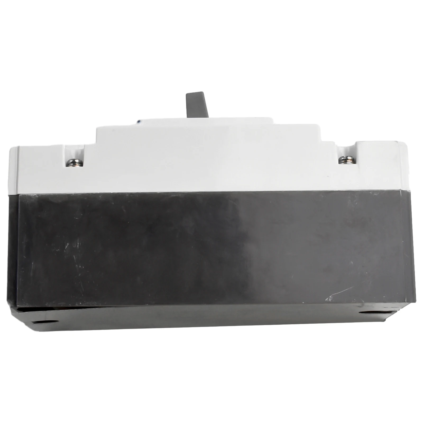 Автоматический выключатель DC MCCB 2P Литой корпус 600 В постоянного тока для солнечной и фотоэлектрической батареи Защита электроэнергии Номинальный ток до 160 А
Автоматический выключатель DC MCCB 2P Литой корпус 600 В постоянного тока для солнечной и фотоэлектрической батареи Защита электроэнергии Номинальный ток до 160 А