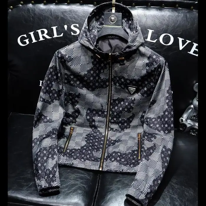 Trend Fashion Letter Embroidered Label Jacket Men's Hooded Personalized Gown Youth Jacket Spring and Autumn New
Trend Fashion Letter Embroidered Label Jacket Men's Hooded Personalized Gown Youth Jacket Spring and Autumn New