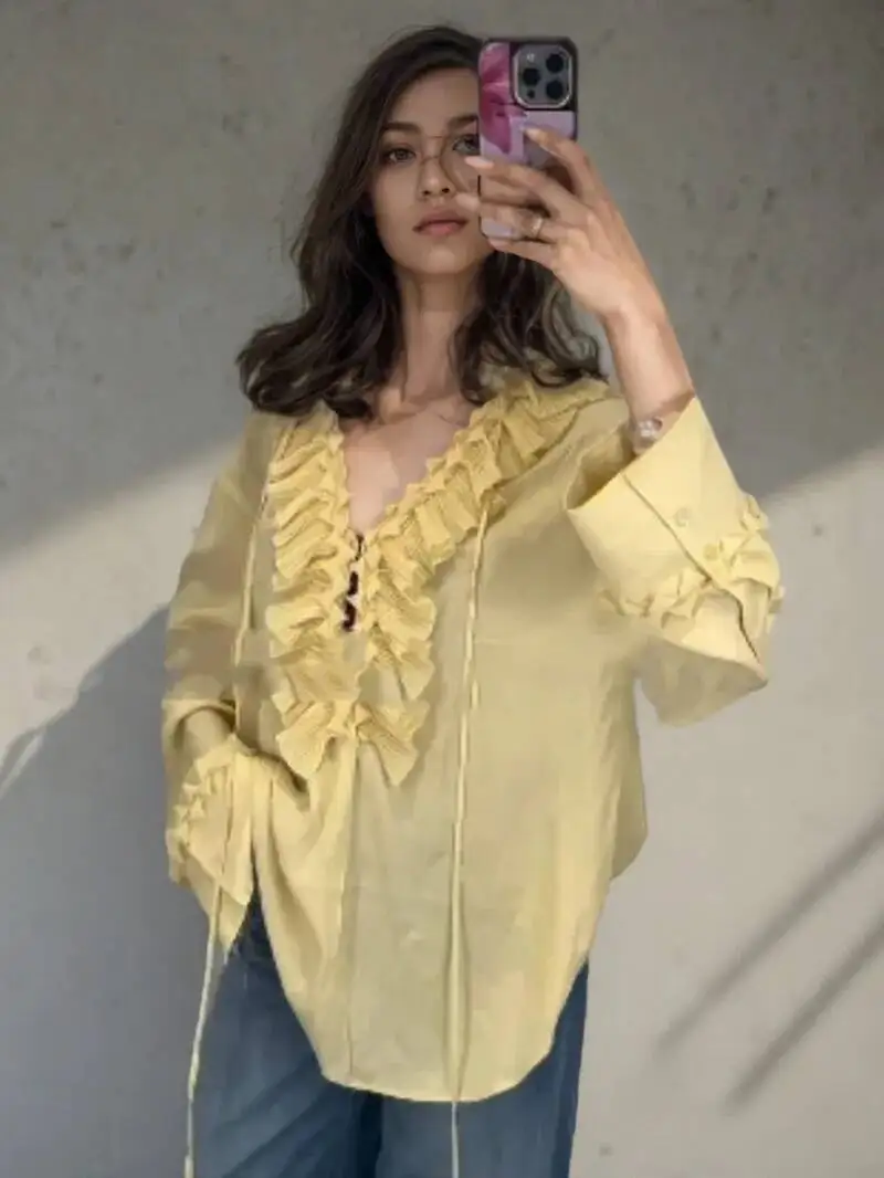 Chic Women Yellow Ruffle Blouse Fashion Long Sleeve V Neck Lace Up Loose Short Tops Spring New Lady High Street Daily Shirt
Chic Women Yellow Ruffle Blouse Fashion Long Sleeve V Neck Lace Up Loose Short Tops Spring New Lady High Street Daily Shirt