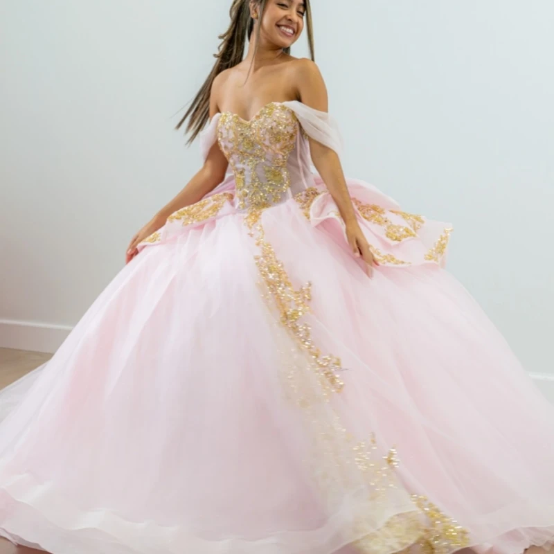 Light Pink Shiny Princess Sweet 16 Dress Quinceanera Dresses Gold Applique Beads Bow Tull Party Birthday Vestidos 15 De Anos
Light Pink Shiny Princess Sweet 16 Dress Quinceanera Dresses Gold Applique Beads Bow Tull Party Birthday Vestidos 15 De Anos