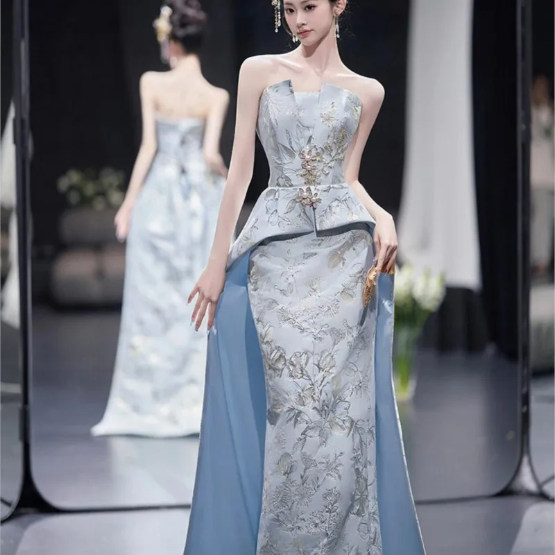 Light luxury small skirt woman new style out of the Chinese morning gown dress
Light luxury small skirt woman new style out of the Chinese morning gown dress