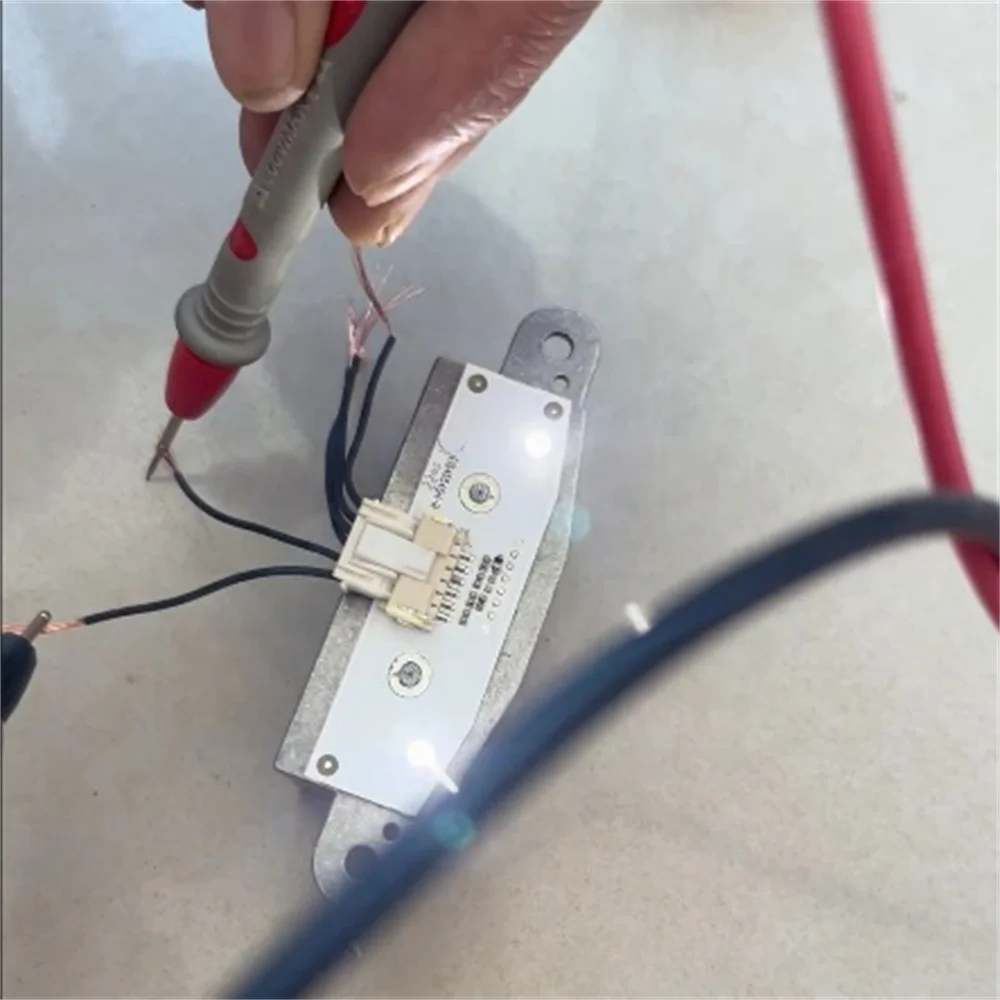 1308310415 1PCS LED Headlight DRL Daytime Running Light Module Lightsource Unit For-BMW X3 X4 F25 F26 F45 Angel Eye Module
1308310415 1PCS LED Headlight DRL Daytime Running Light Module Lightsource Unit For-BMW X3 X4 F25 F26 F45 Angel Eye Module