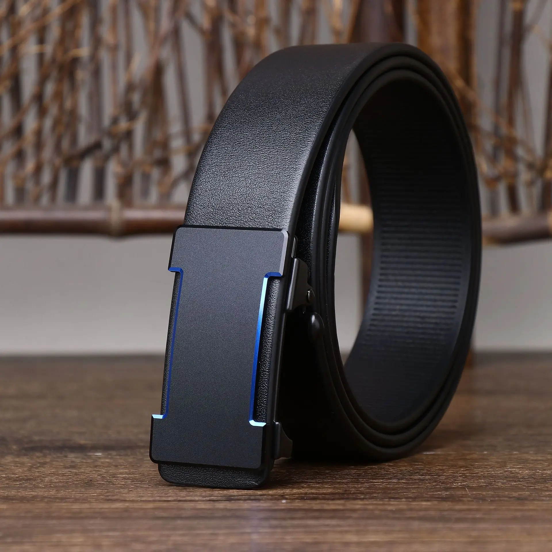 Luxury Genuine Leather Belt Men's Casual Cowhide Toothless Automatic Buckle Belt for Men Jeans Pants Waistband Business Belt
Luxury Genuine Leather Belt Men's Casual Cowhide Toothless Automatic Buckle Belt for Men Jeans Pants Waistband Business Belt