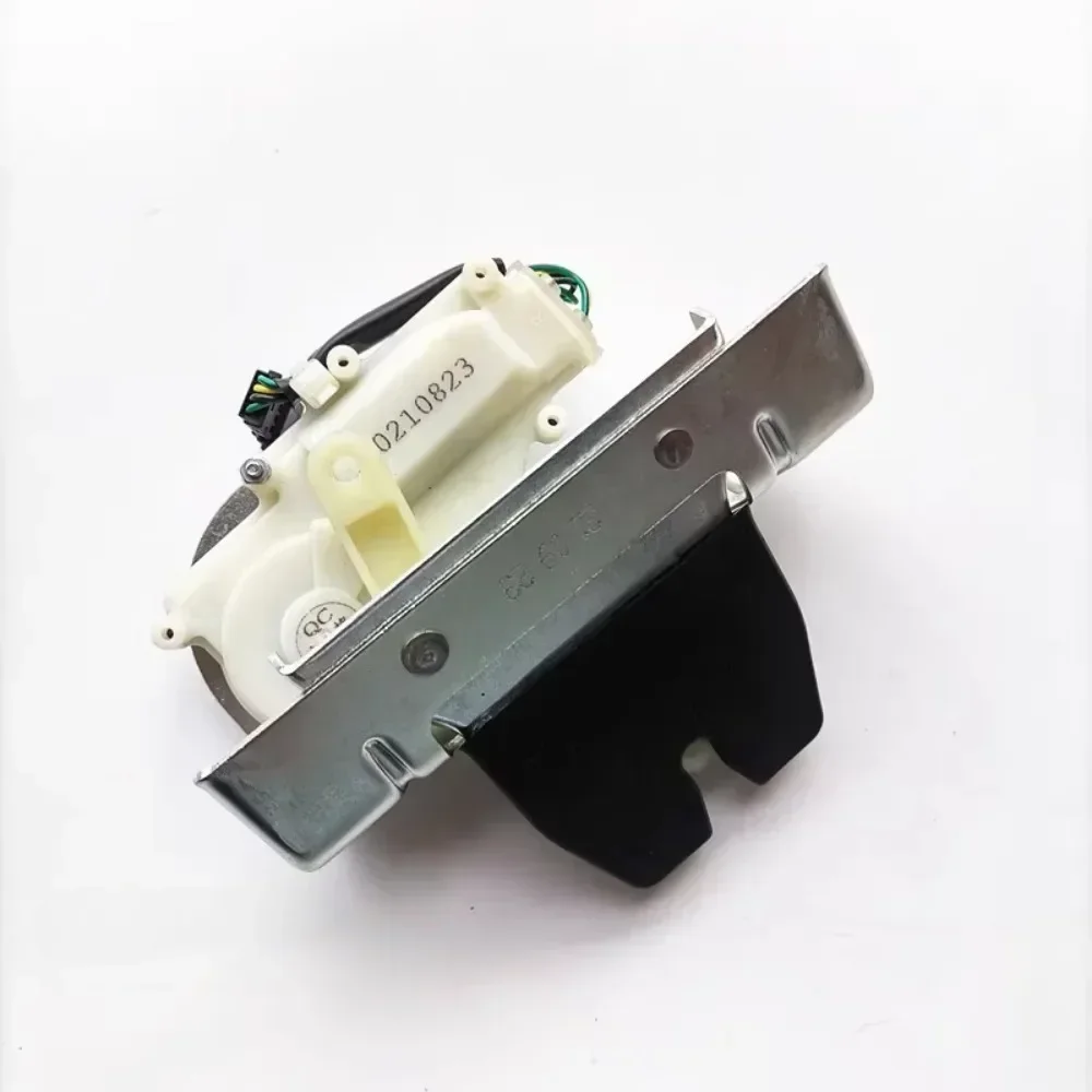 Блок замка багажника, замки задней двери для Roewe 350 550 750 I6 I5 W5 для MG6 MG3 
Блок замка багажника, замки задней двери для Roewe 350 550 750 I6 I5 W5 для MG6 MG3