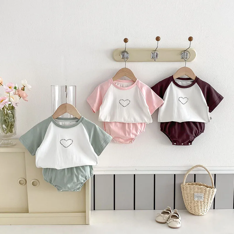 MILANCEL New Summer Baby Clothing Sets Toddler Cute Color Block T-shirt + Bloomer Infant Girls Letter Love Tee
MILANCEL New Summer Baby Clothing Sets Toddler Cute Color Block T-shirt + Bloomer Infant Girls Letter Love Tee
