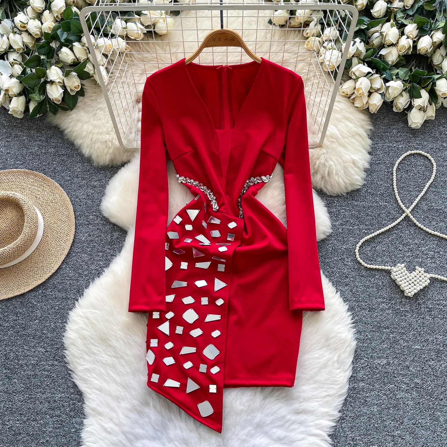 Шикарный винтажный асимметричный тонкий весенний женский сарафан с длинными рукавами и блестками, женская одежда, платье-карандаш
Шикарный винтажный асимметричный тонкий весенний женский сарафан с длинными рукавами и блестками, женская одежда, платье-карандаш