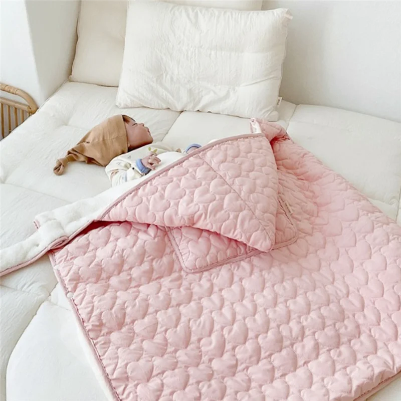 N03R-Autumn Winter Baby Cape Baby Stroller Blanket Cartoon Thickened Warm Baby Quilt Baby Stroller Sleeping Bag Kids Straps
N03R-Autumn Winter Baby Cape Baby Stroller Blanket Cartoon Thickened Warm Baby Quilt Baby Stroller Sleeping Bag Kids Straps
