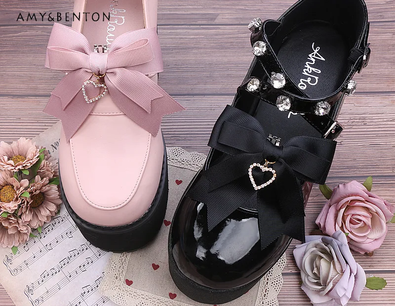 Handmade Japanese Sweet Cute Rhinestone Love Pendant Double-layer Bow Shoe Clip Heavy Industry Nail Bead Shoe Accessories
Handmade Japanese Sweet Cute Rhinestone Love Pendant Double-layer Bow Shoe Clip Heavy Industry Nail Bead Shoe Accessories