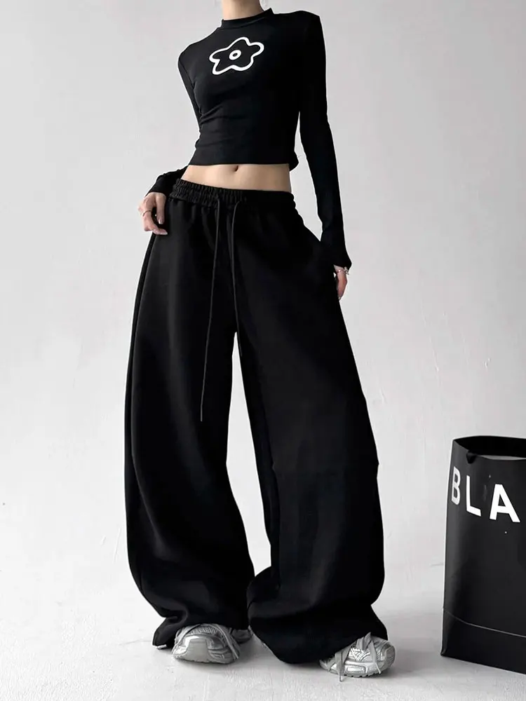 Y2K Loose Baggy Trousers Men Casual Floral Vintage Wide Leg Pants Y2K Casual Sport Sweatpants Male Streetwear
Y2K Loose Baggy Trousers Men Casual Floral Vintage Wide Leg Pants Y2K Casual Sport Sweatpants Male Streetwear