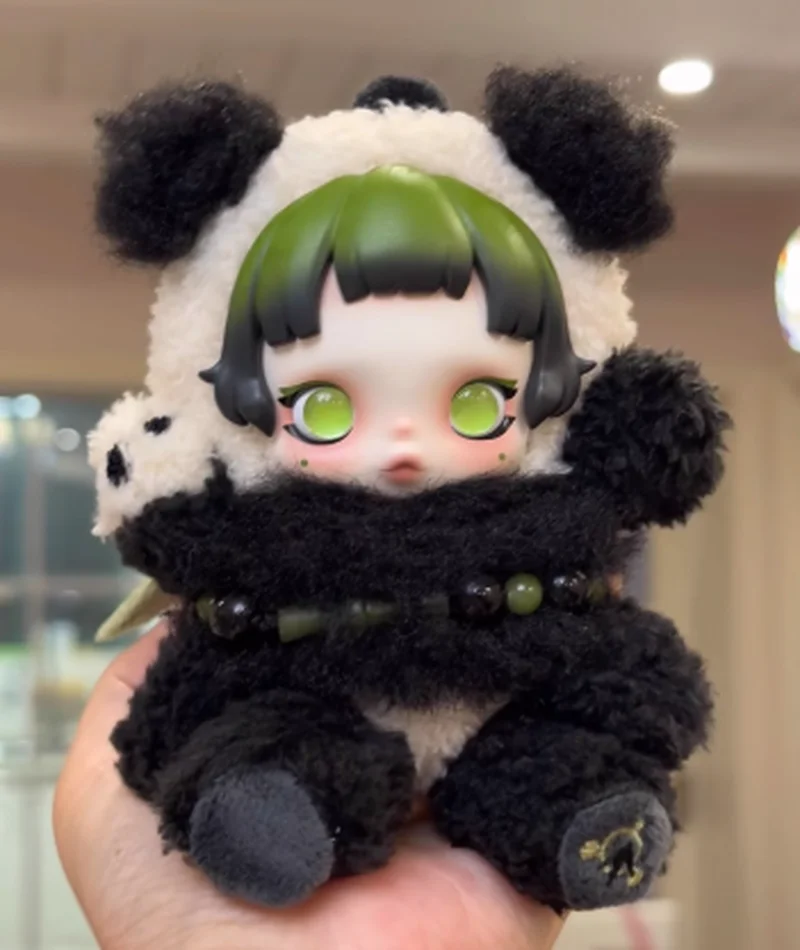 POP MART Skullpanda Xiong Daidai Panda Hang Card: Коллекционная виниловая плюшевая кукла-фигурка, настольное украшение для любителей аниме-игрушек
POP MART Skullpanda Xiong Daidai Panda Hang Card: Коллекционная виниловая плюшевая кукла-фигурка, настольное украшение для любителей аниме-игрушек