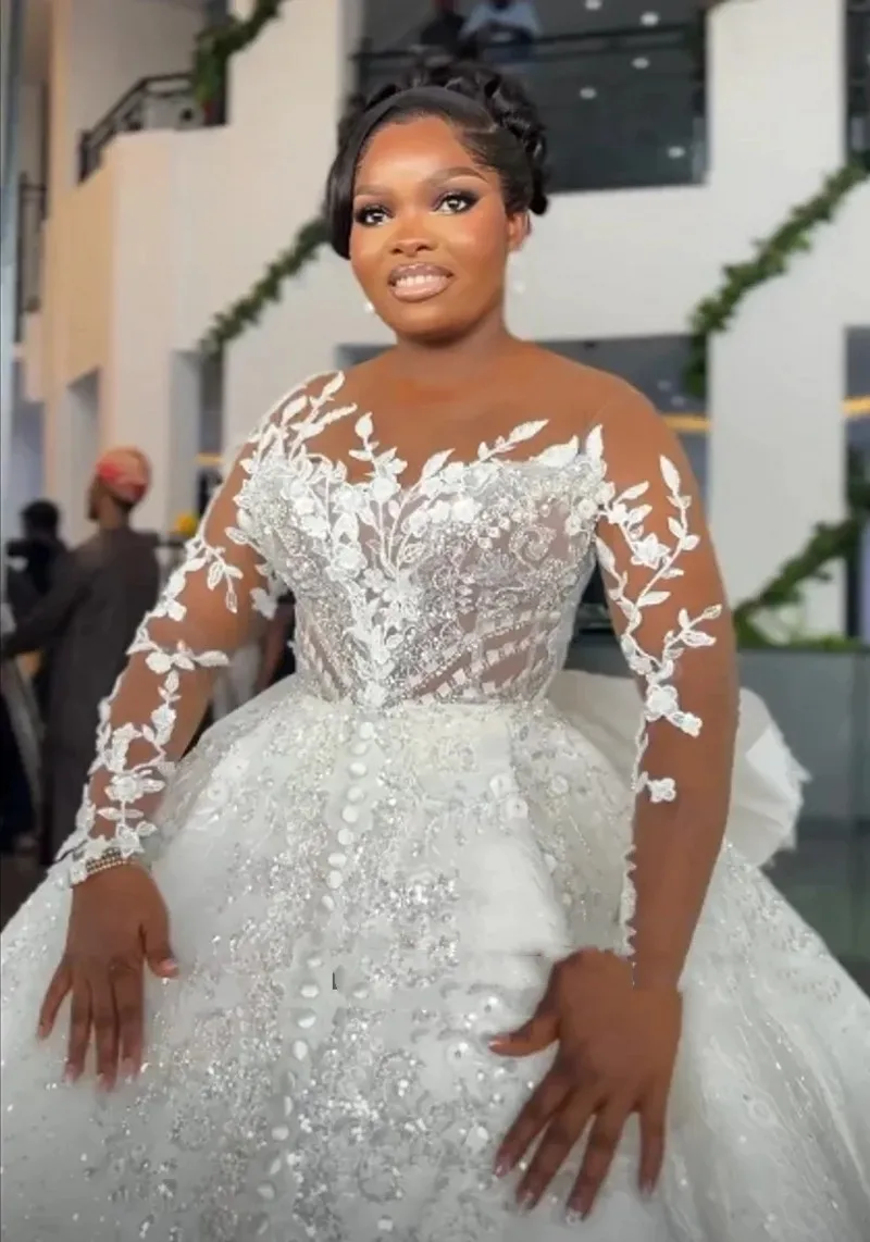 African Ball Gown Wedding Dresses For Bride Sheer Neck Lace Appliques Sequins Bridal Gowns Long Sleeve Beading Vestido De Noiva
African Ball Gown Wedding Dresses For Bride Sheer Neck Lace Appliques Sequins Bridal Gowns Long Sleeve Beading Vestido De Noiva