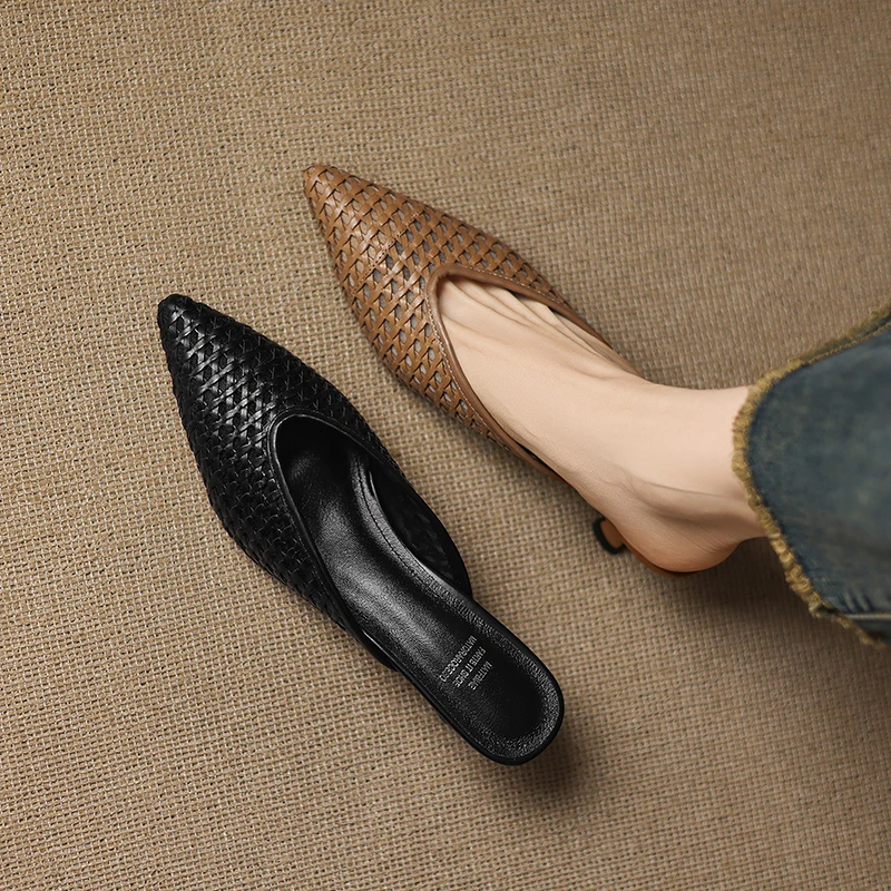 2026 new spring summer women mules natural leather 22-25cm weave cowhide+pigskin pointed toe thin high heel women sandals
2026 new spring summer women mules natural leather 22-25cm weave cowhide+pigskin pointed toe thin high heel women sandals