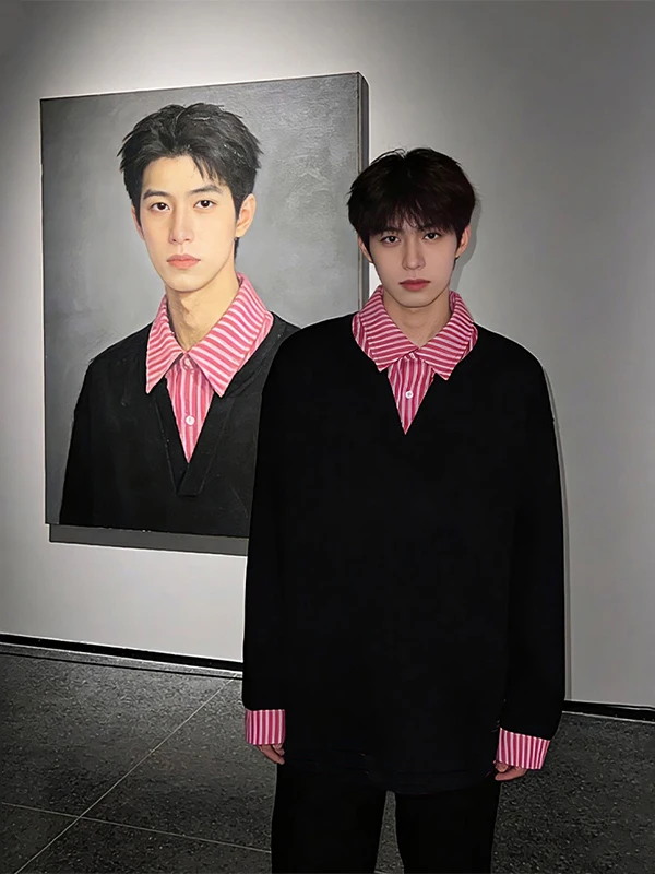 American College Sle Men's Long Sve V-Ne irt Sweatirt Fake Two-Piece Striped Patchwork Design Casual Wear
American College Sle Men's Long Sve V-Ne irt Sweatirt Fake Two-Piece Striped Patchwork Design Casual Wear