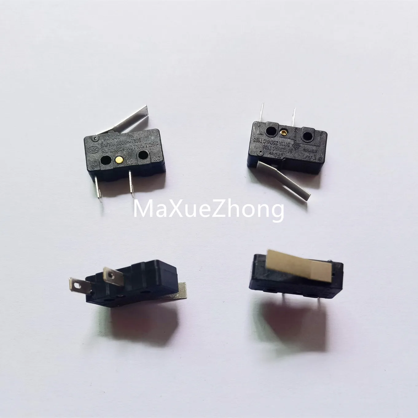 Original new 100% HK-04G micro switch long foot with handle slightly bent 2pin often break and press on 5A 10A250VAC
Original new 100% HK-04G micro switch long foot with handle slightly bent 2pin often break and press on 5A 10A250VAC