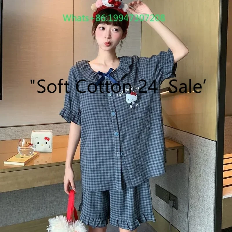 Summer new blue lapel strap fixed chest pad cartoon Hello Kitty cardigan pajamas short sleeves shorts sweet loungewear
Summer new blue lapel strap fixed chest pad cartoon Hello Kitty cardigan pajamas short sleeves shorts sweet loungewear