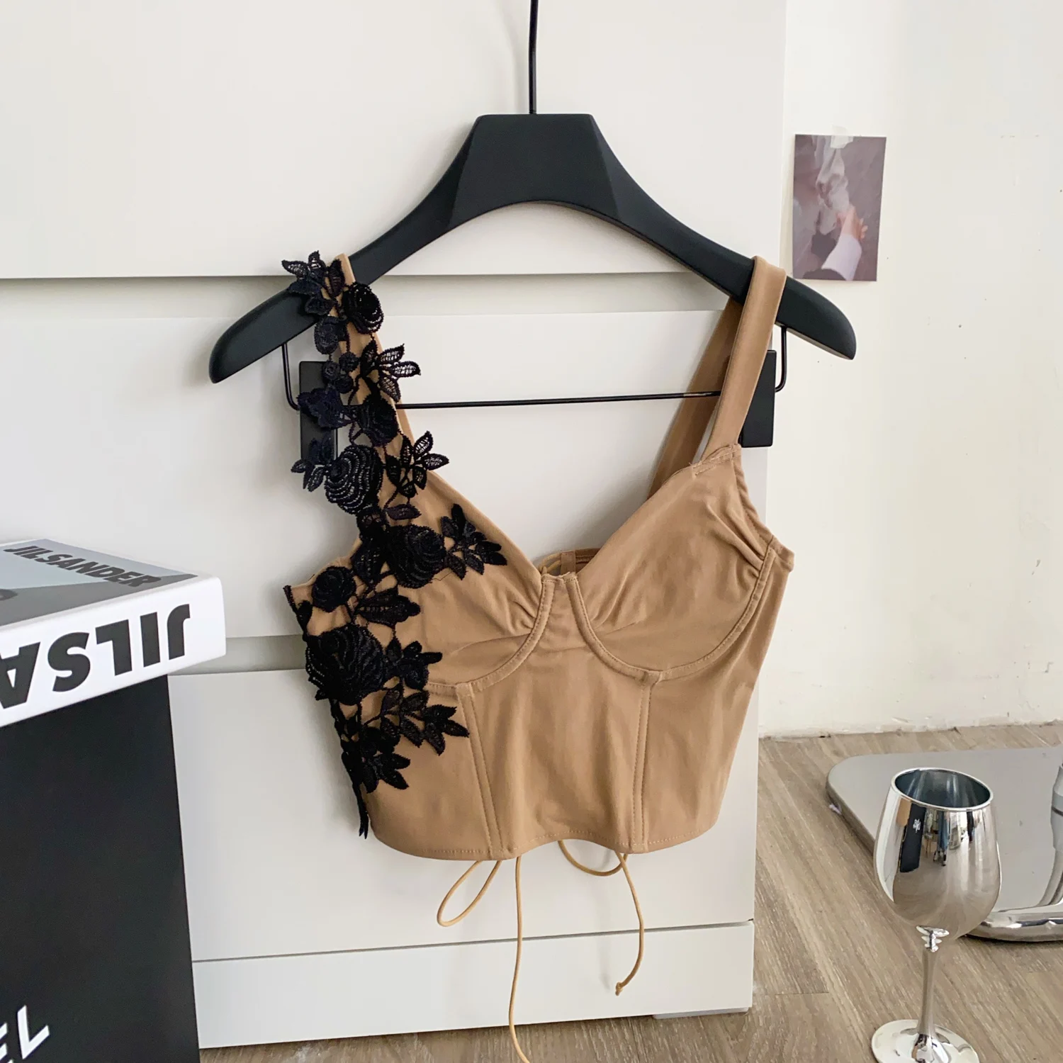 Chic Vintage Spliced Corset Bustier lace Blouse Korean Fashion Summer Beach Women Sling Top
Chic Vintage Spliced Corset Bustier lace Blouse Korean Fashion Summer Beach Women Sling Top