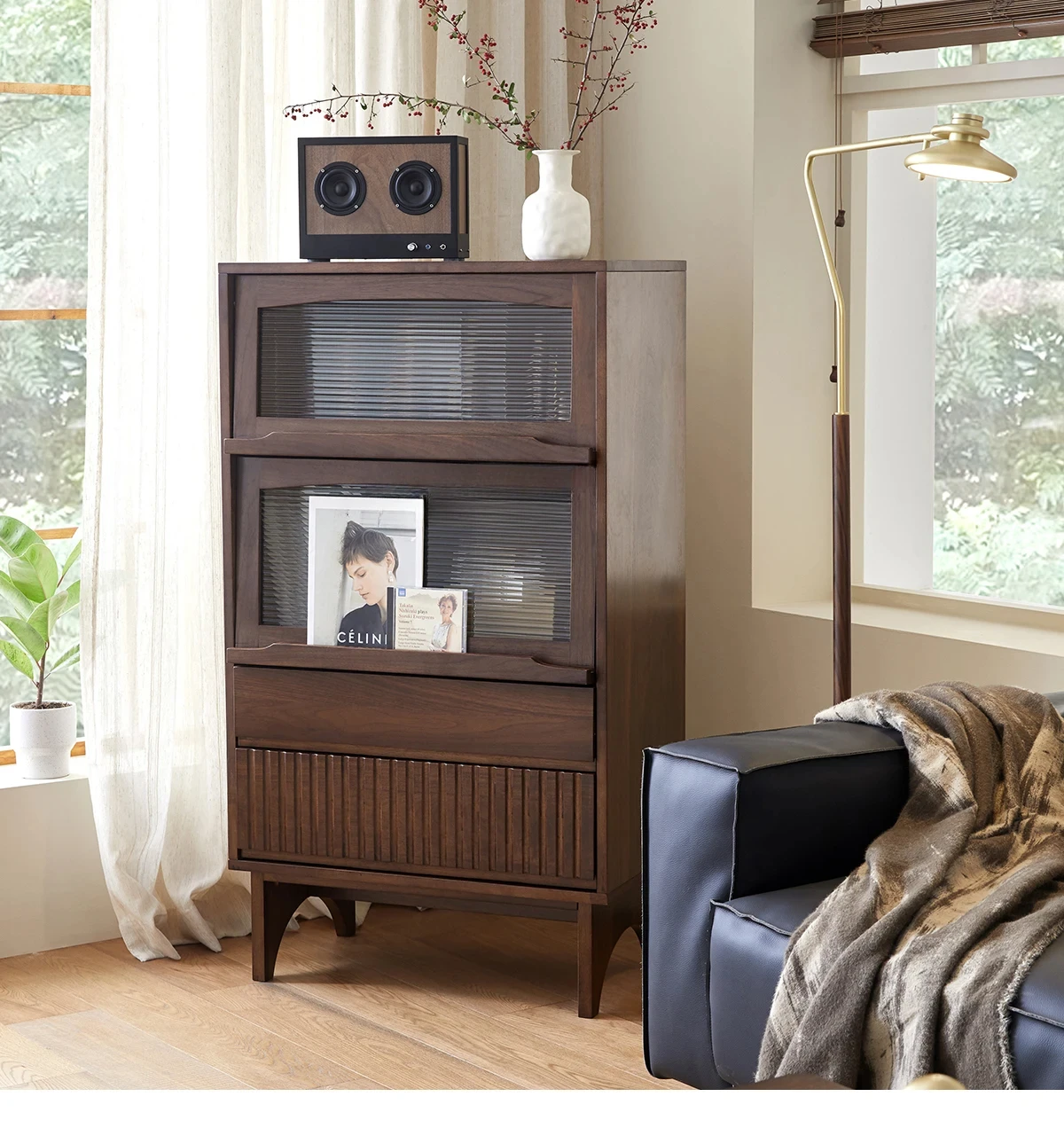 Four-Bucket Cabinet TV Side Cabinet Guest Dining Room Sofa Side Cabinet Side Locker Retro Storage Bedroom
Four-Bucket Cabinet TV Side Cabinet Guest Dining Room Sofa Side Cabinet Side Locker Retro Storage Bedroom