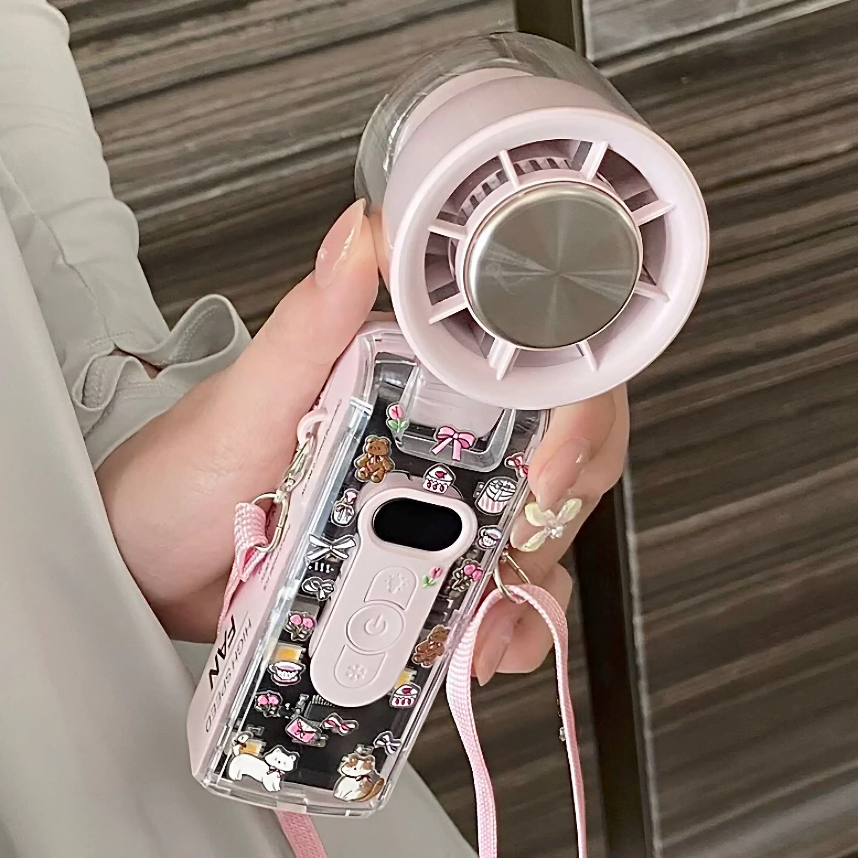 Quiet Cooling Semiconductor Neck Fan Portable Outdoor Student Study Fan USB Rechargeable Long Battery Life Handheld
Quiet Cooling Semiconductor Neck Fan Portable Outdoor Student Study Fan USB Rechargeable Long Battery Life Handheld