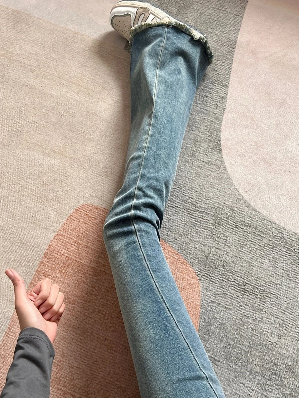 High Waist Slim Fit Bell Bottom Jeans Women's Spring Autumn Frayed Hem Korean Style Casual Cotton Stretch Denim Blue
High Waist Slim Fit Bell Bottom Jeans Women's Spring Autumn Frayed Hem Korean Style Casual Cotton Stretch Denim Blue