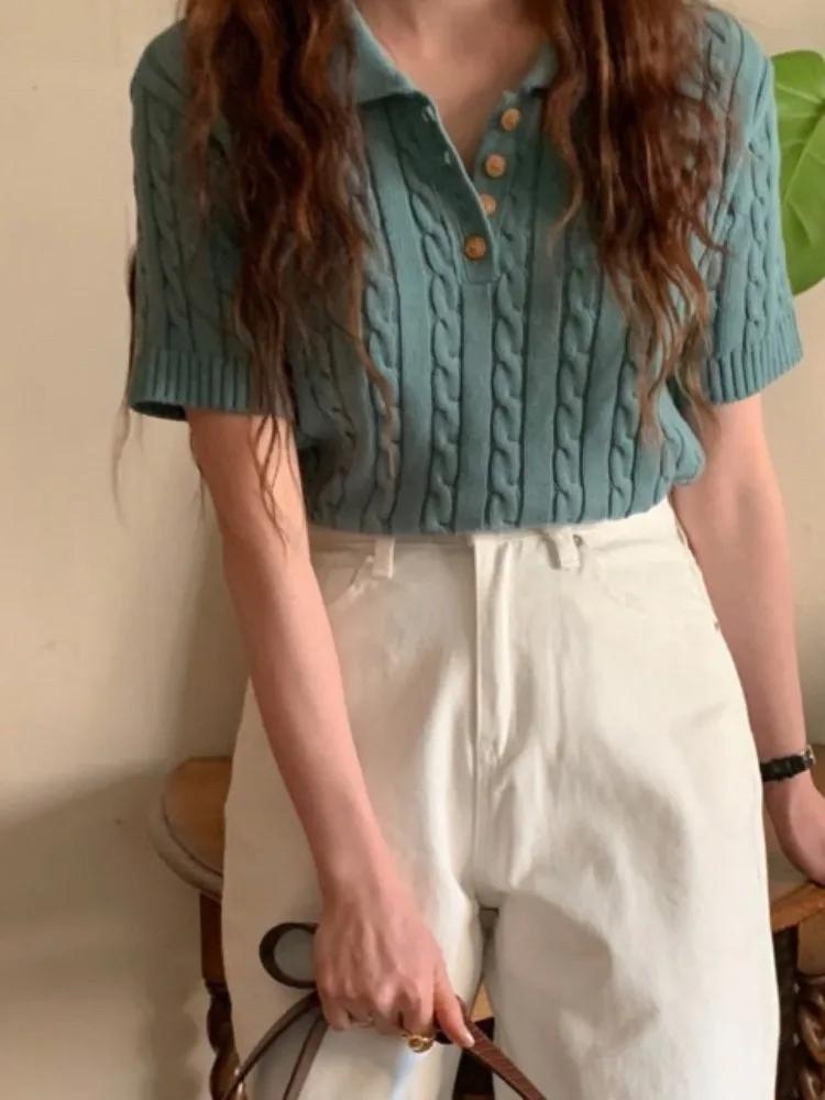 Korean Style White Knitted Short Sleeve Sweater Women's Early Spring New Simple Matchable Overhead Shirt Casual Streetwear
Korean Style White Knitted Short Sleeve Sweater Women's Early Spring New Simple Matchable Overhead Shirt Casual Streetwear