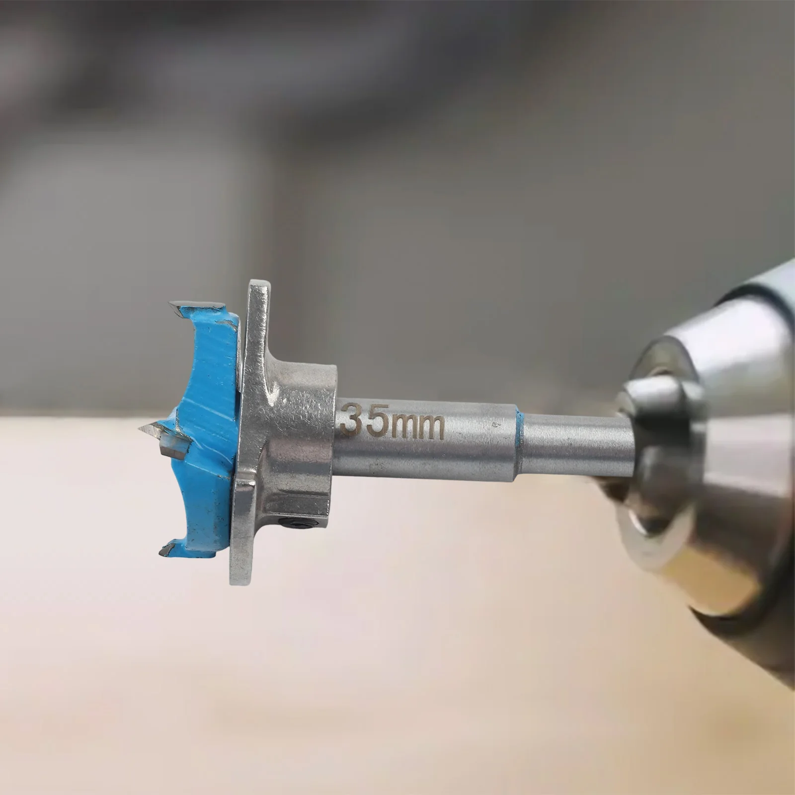 Сверло из твердосплавного сплава 25 мм. Точные регулировки измерений. Высокопроизводительные сверла. Проекты установки петель.
Сверло из твердосплавного сплава 25 мм. Точные регулировки измерений. Высокопроизводительные сверла. Проекты установки петель.