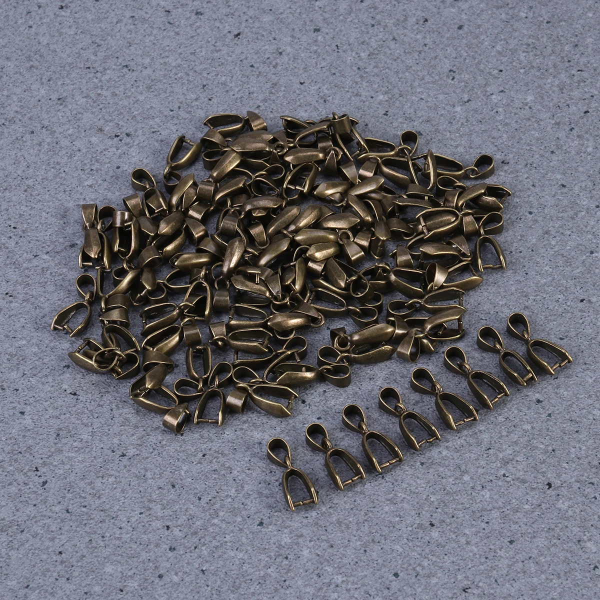 100 Pcs Buckle Accessories Premium Material Jewelry Supplies Metal Pinch Clip Bead Connector Pendant Clasp Bracelet
100 Pcs Buckle Accessories Premium Material Jewelry Supplies Metal Pinch Clip Bead Connector Pendant Clasp Bracelet