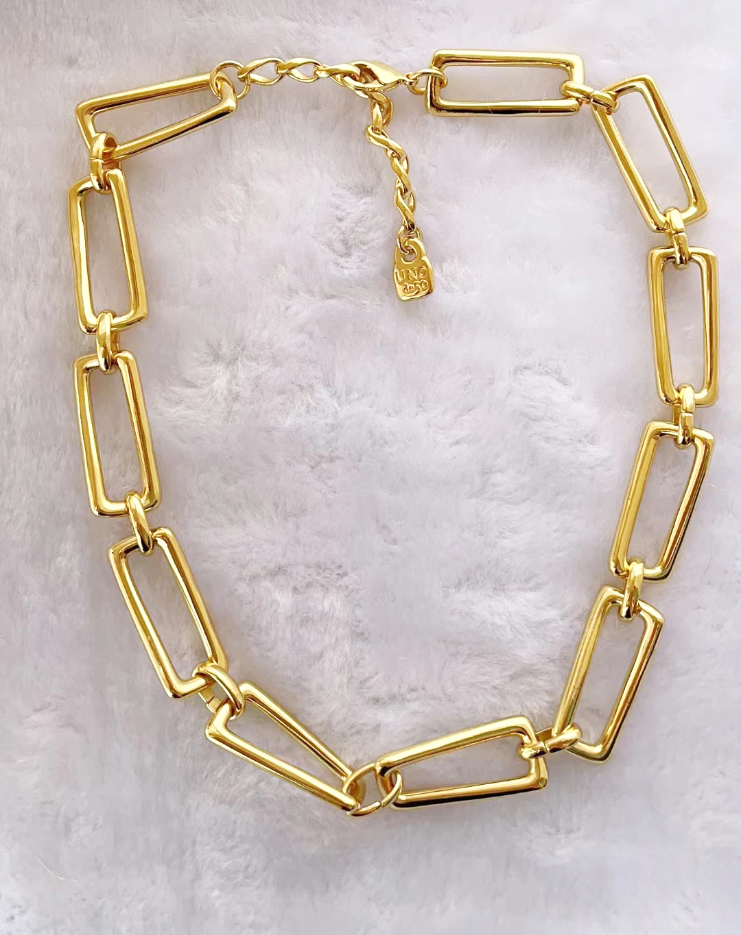 2023 trendy UNOde50 fashion electroplating 925 simple fashion creative women's holiday necklace gift
2023 trendy UNOde50 fashion electroplating 925 simple fashion creative women's holiday necklace gift