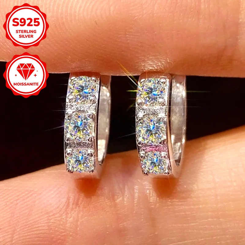 1Pair 0.3Carat S925 Sterling Silver Moissanite Earring - Ring Combo: Offering Both Elegance and Casual Charm To Express.
1Pair 0.3Carat S925 Sterling Silver Moissanite Earring - Ring Combo: Offering Both Elegance and Casual Charm To Express.