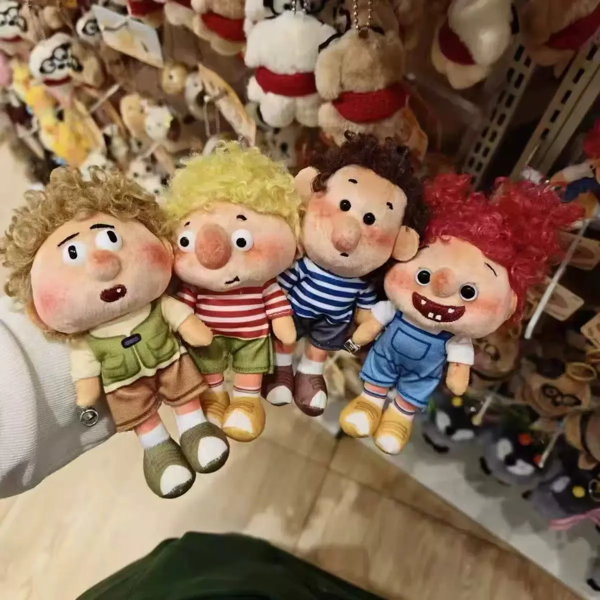 Original Fury Freckle Family Bean Bag Doll Keychain Ugly Cute Funny Healing Boy Doll Pendant Christmas Gift Girl Birthday Gift
Original Fury Freckle Family Bean Bag Doll Keychain Ugly Cute Funny Healing Boy Doll Pendant Christmas Gift Girl Birthday Gift