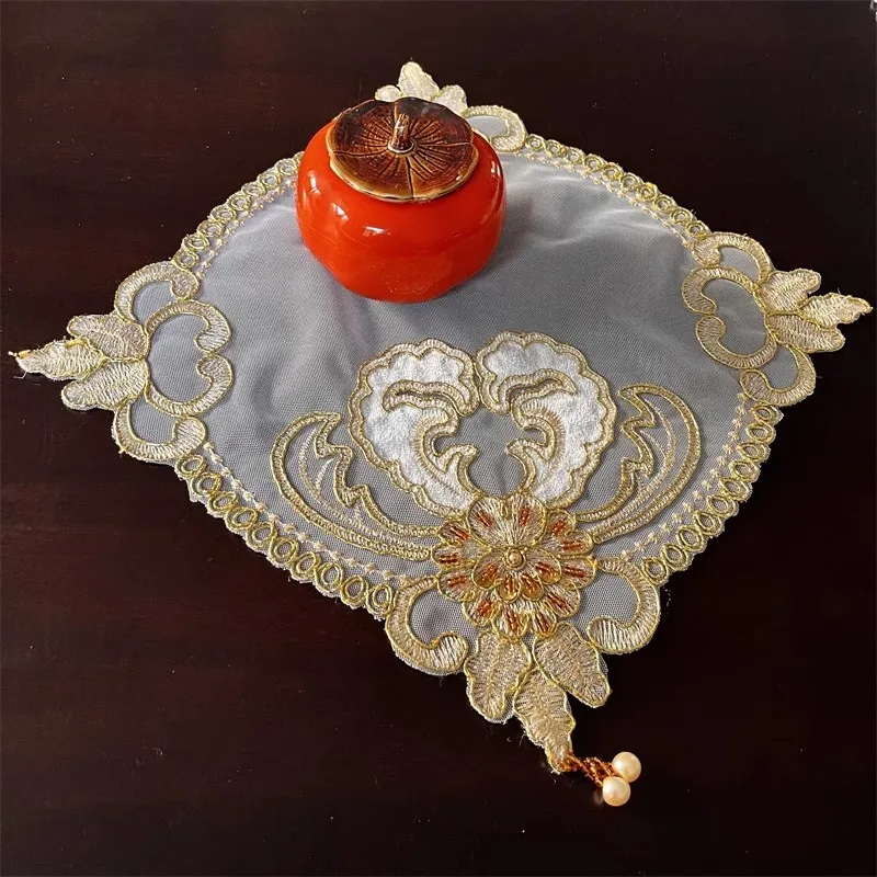 HOT beads embroidery table place mat cloth Wedding Christmas flowers party placemat kitchen Table decoration and accessories
HOT beads embroidery table place mat cloth Wedding Christmas flowers party placemat kitchen Table decoration and accessories