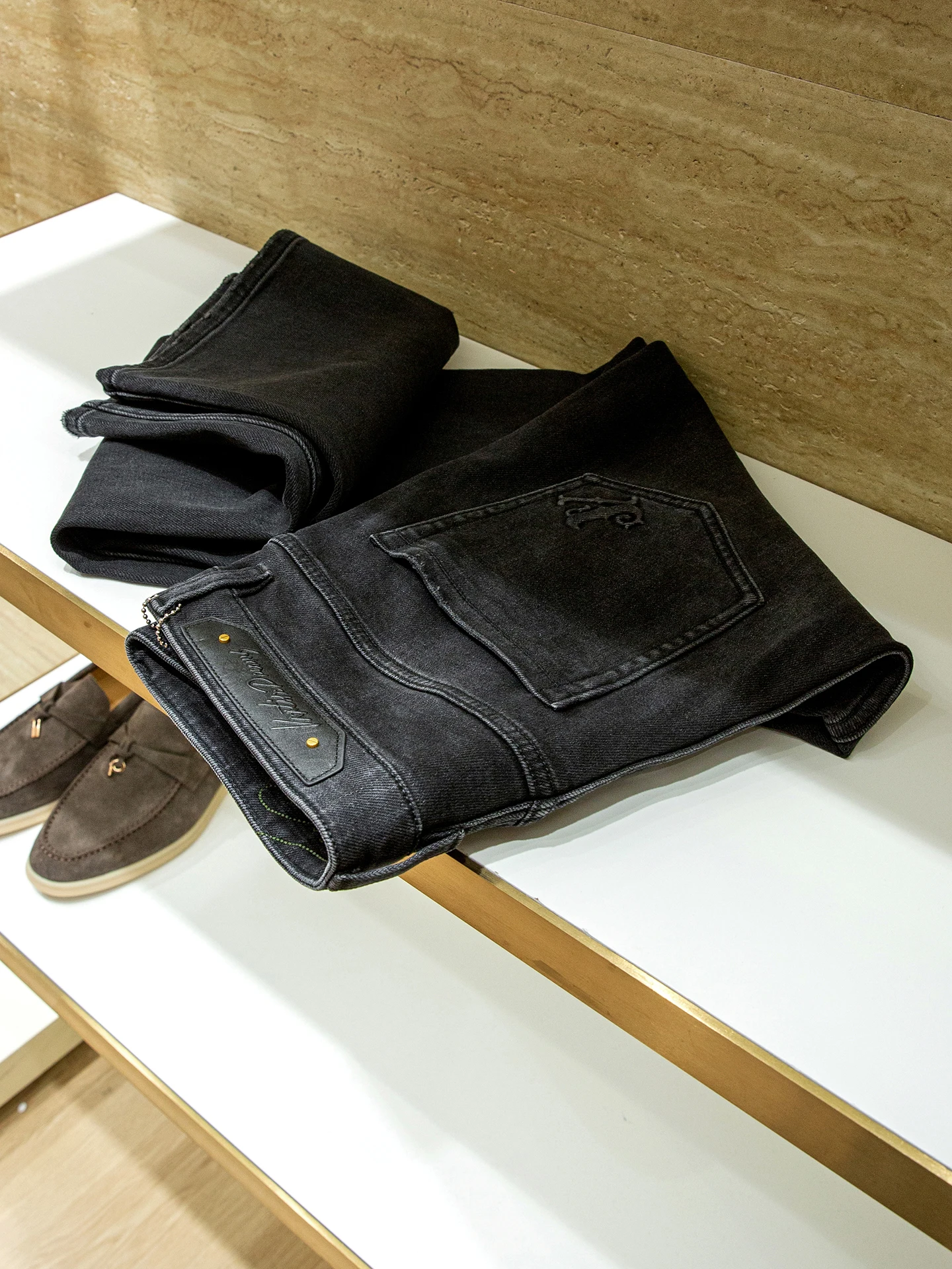 Винтажные эластичные прямые мужские джинсы с завышенной талией, 3-уровневые саржевые джинсы, удобная мягкая хлопковая смесь для осенней одежды
Винтажные эластичные прямые мужские джинсы с завышенной талией, 3-уровневые саржевые джинсы, удобная мягкая хлопковая смесь для осенней одежды